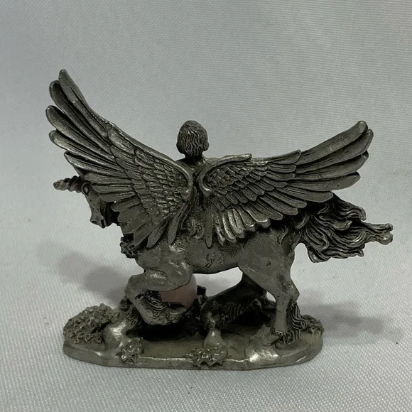 Vintage Comstock Pewter figure 2.25" Cherub on aUnicorn excellent condition - Picture 3 of 13